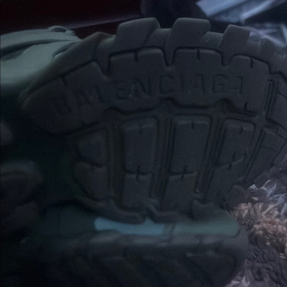 Balenciaga Green Sneakers - Picture 5 of 16